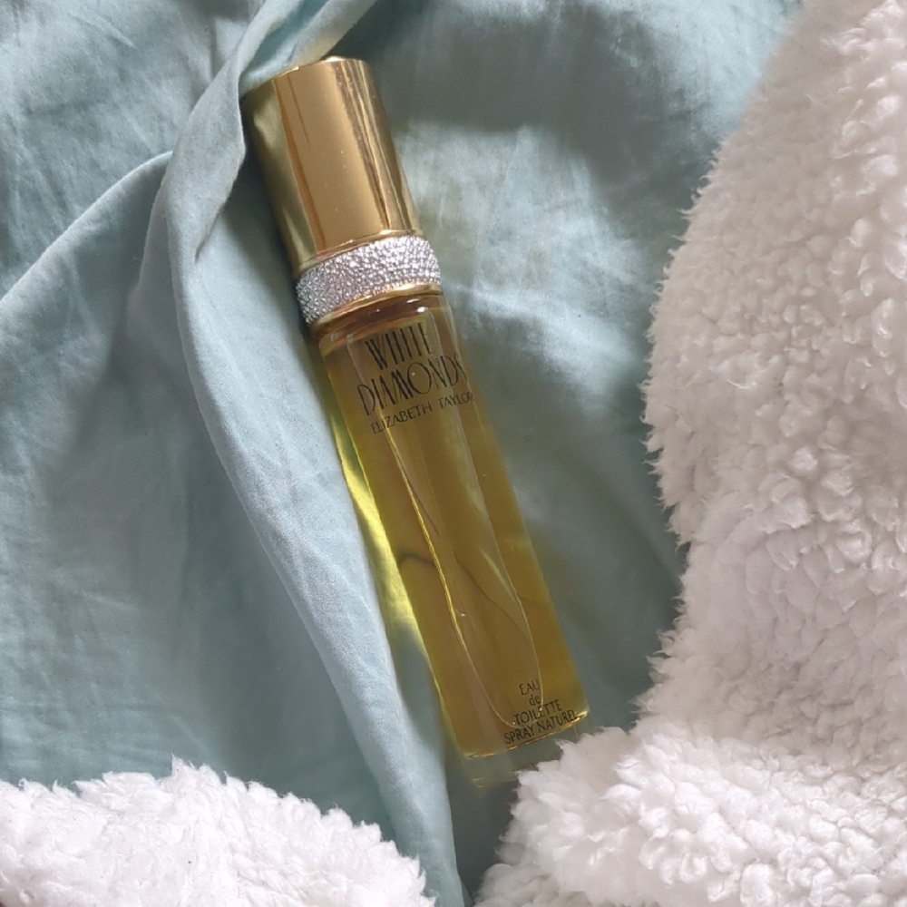 White Diamonds by Elizabeth Taylor Perfume